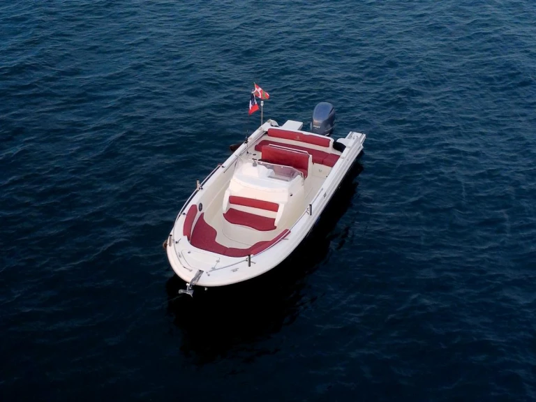 Huur een Pacific Craft Pacific Craft 670 in Anglet