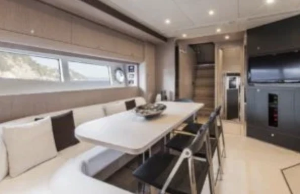 Verhuur Motorboot in Saint-Tropez - Régal Regal 27 Fasdeck