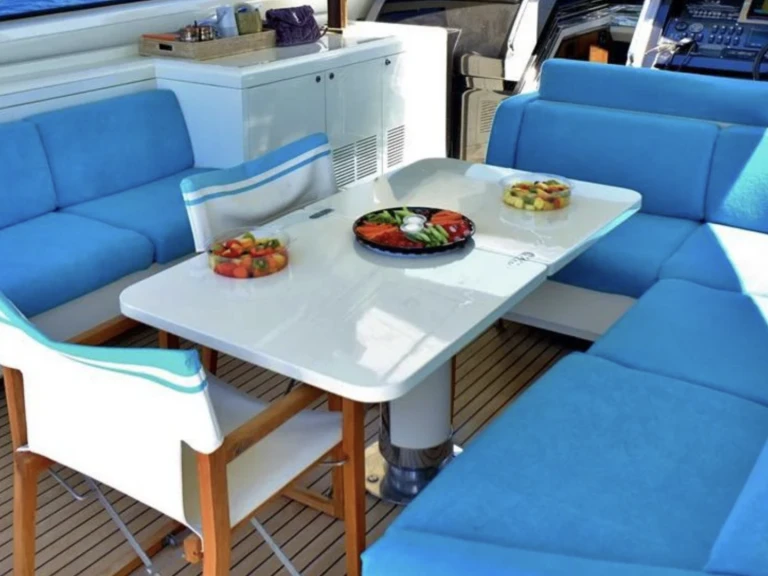 Huur Motorboot met of zonder schipper Monterey in Saint-Tropez