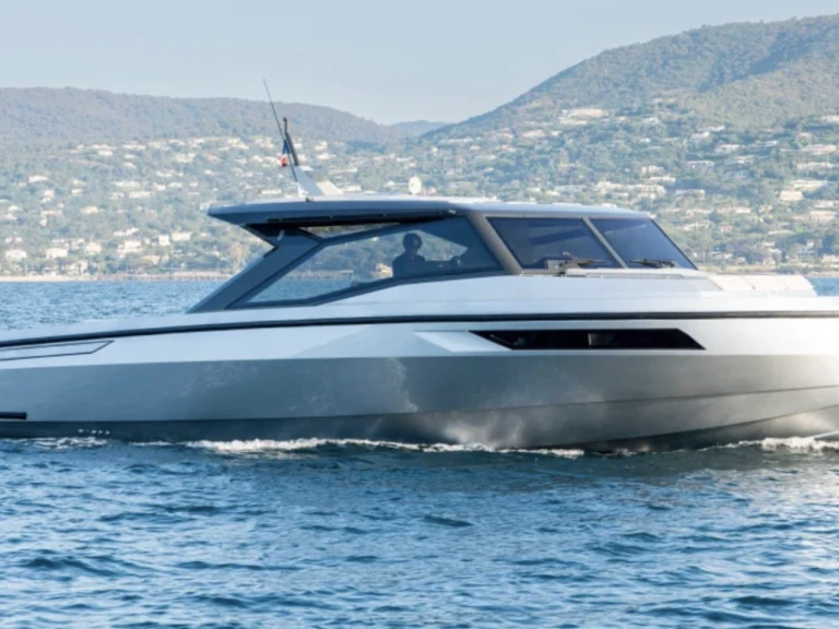 Jacht te huur in Saint-Tropez voor de beste prijs