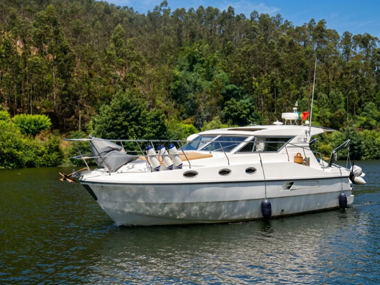 Motorboot te huur in Porto voor de beste prijs