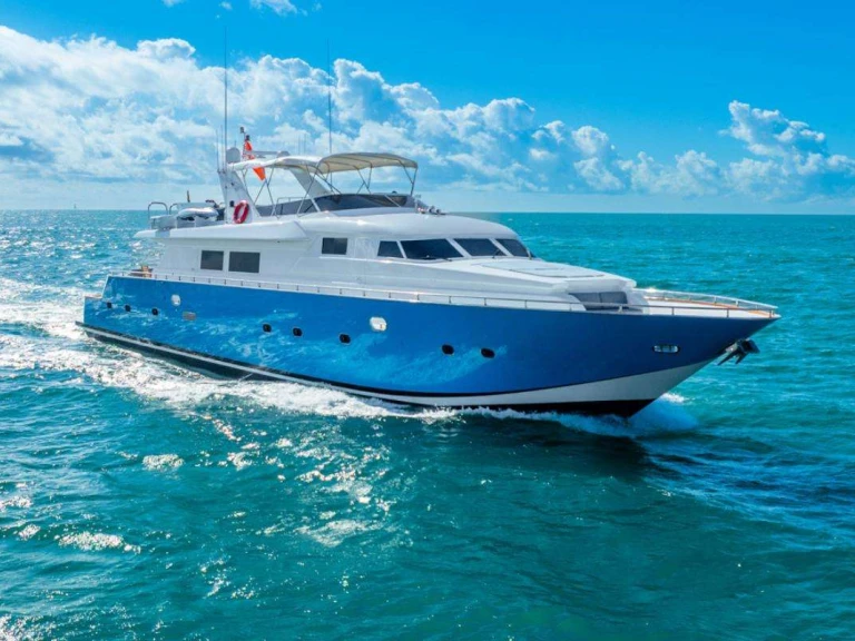 Huur een Maiora AZURE  in Bahama's