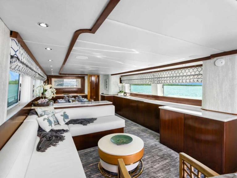 Bootverhuur Bahama's goedkoop AZURE 