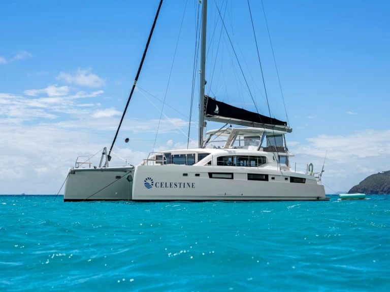 Huur een Voyage CELESTINE in Saint Thomas Island