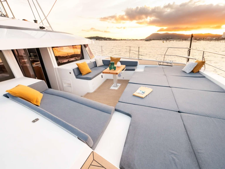 Bali CRAFT WITH A SEA te huur van particulier of professional in Saint Thomas Island
