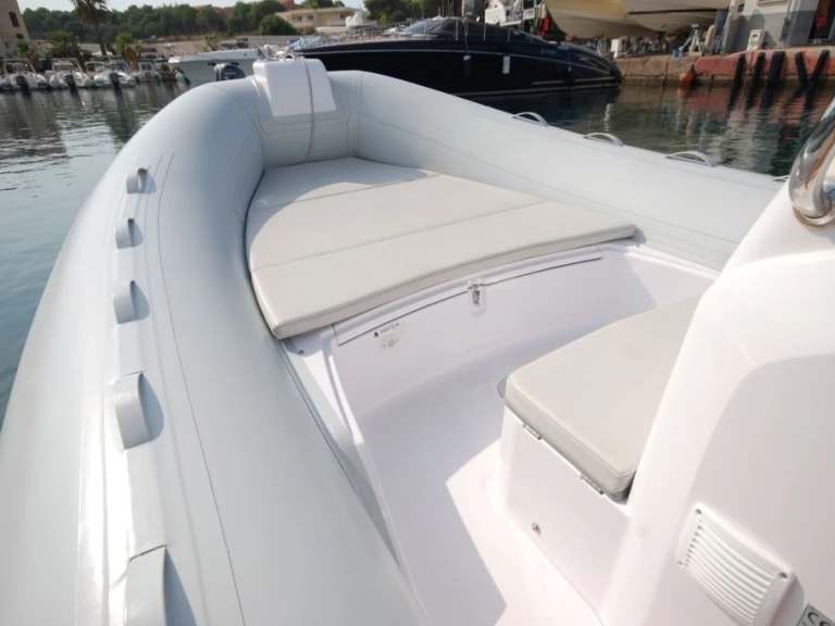 Verhuur RIB in Calvi - Capelli Tempest 630
