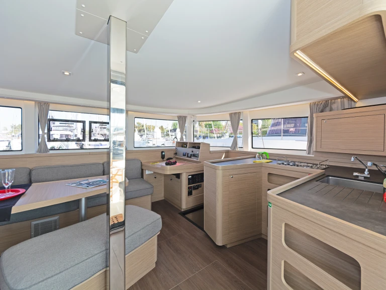 Verhuur Catamaran in Paros (Eiland) - Lagoon Lagoon 42