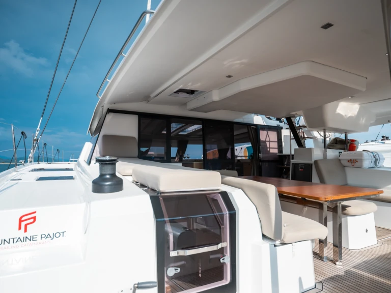 Huur een Fountaine Pajot Fountaine Pajot Aura 51 - 6 + 2 cab in Préveza