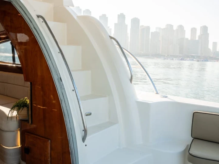 Verhuur Motorboot  Al Shaali Marine met vaarbewijs
