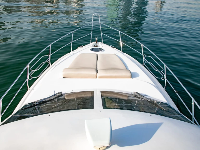 Huur Motorboot met of zonder schipper Al Shaali Marine in Dubai Marina