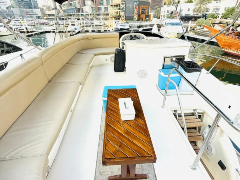 Verhuur Motorboot Al Shaali Marine met vaarbewijs