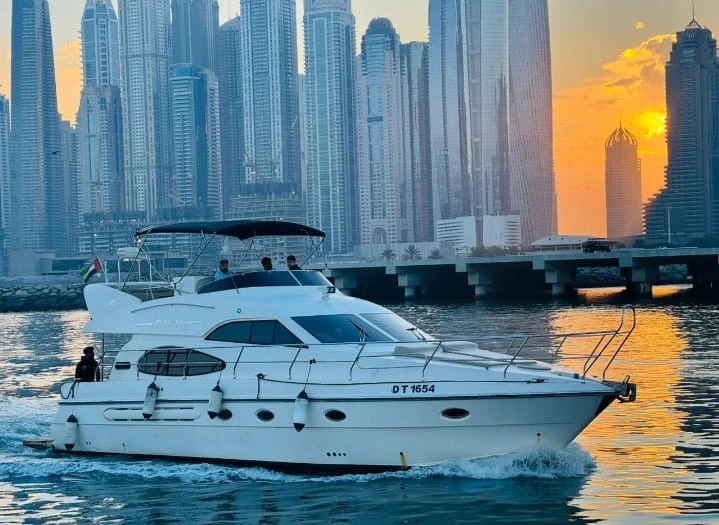 Huur een Al Shaali Marine AS 50 in Dubai Marina