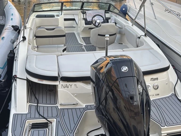 Bootverhuur Mandelieu-la-Napoule goedkoop SPX 210 OB