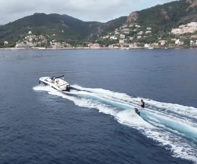 Bootverhuur Sea Ray SPX 210 OB in Mandelieu-la-Napoule via SamBoat