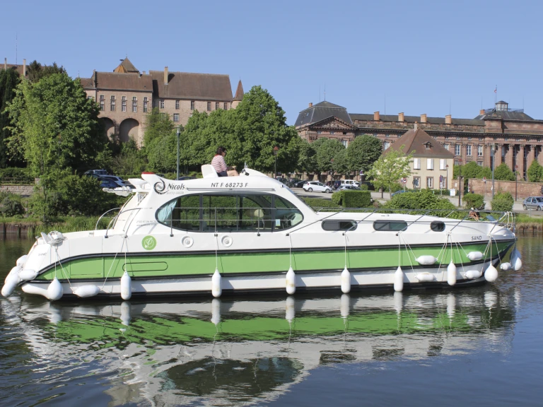 Huur Motorboot met of zonder schipper Nicols Yacht in Saverne