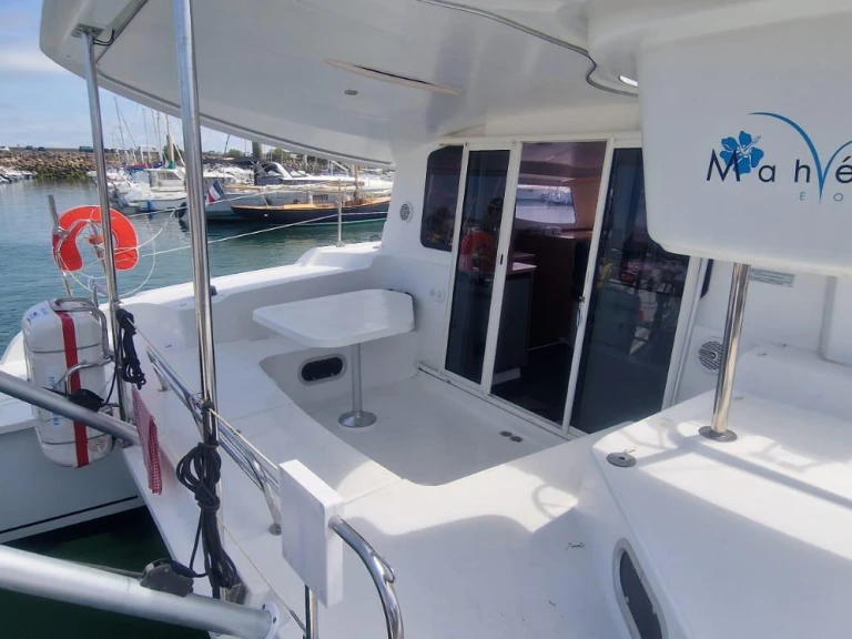 Verhuur Catamaran Fountaine Pajot met vaarbewijs