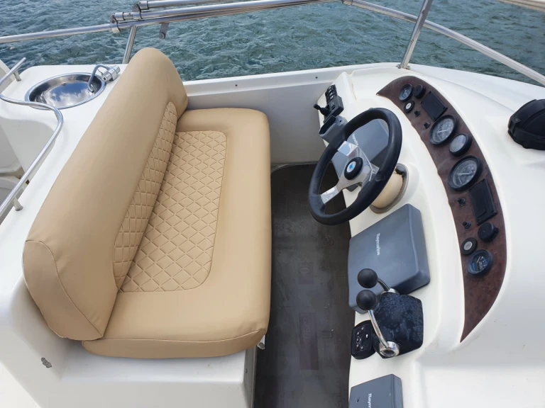 Bootverhuur Doqueve Majestic 46 Fly in Marbella via SamBoat