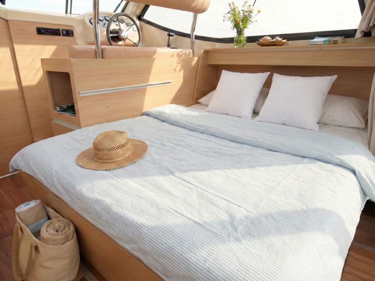 Jachthuur in Bellegarde - Nicols Yacht Nicols Sedan Primo via SamBoat