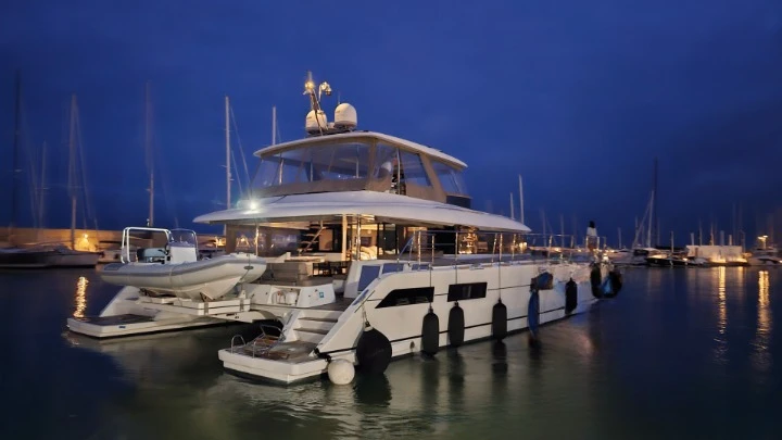 Bootverhuur Lagoon Lagoon 630 Motor Yacht in Barcelona via SamBoat