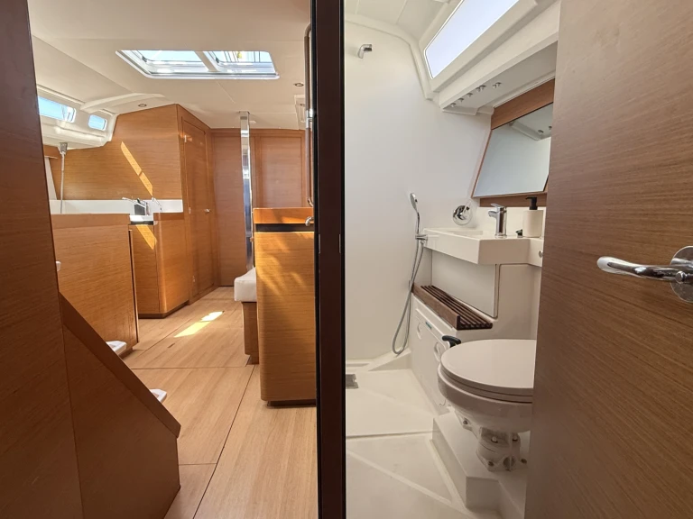 Huur Zeilboot met of zonder schipper Jeanneau in Pula