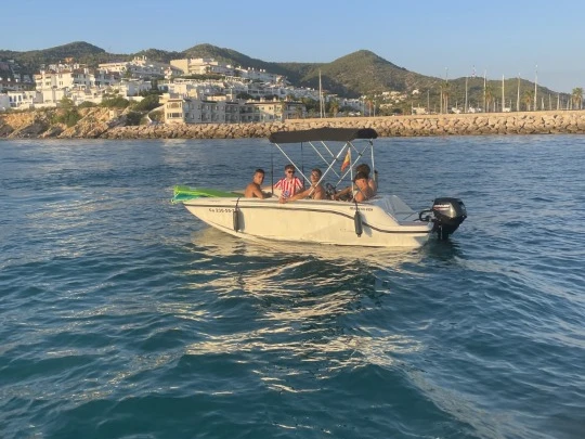 Huur een Quicksilver Quicksilver 470 XS in Sitges