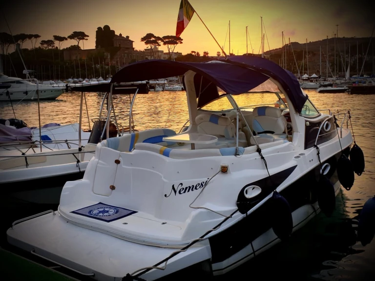Huur een Gobbi Gobbi 265 SC in Santa Marinella