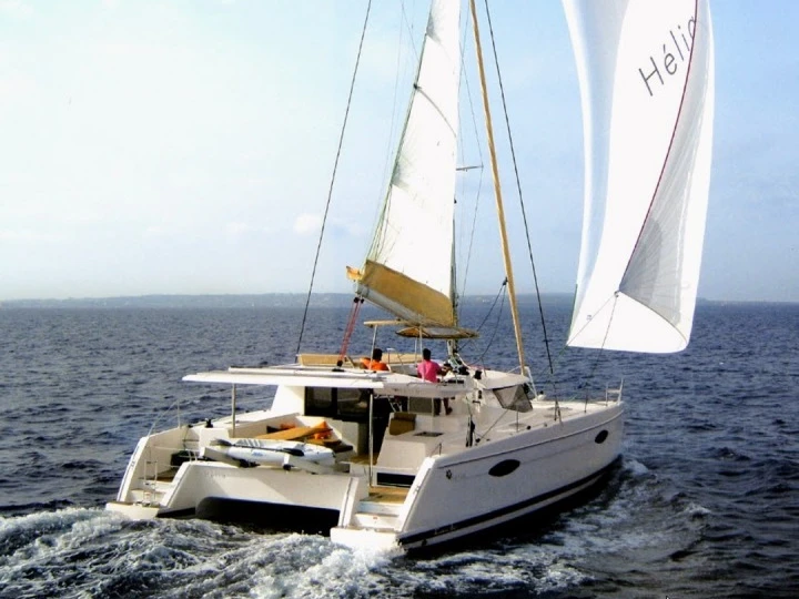 Huur Catamaran met of zonder schipper Fountaine Pajot in Santa Pola