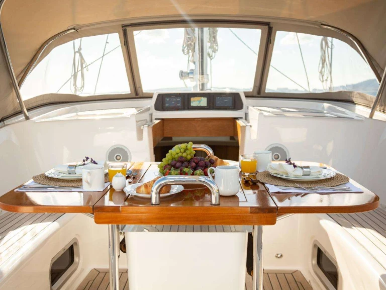 Verhuur Jacht Oyster Marine met vaarbewijs