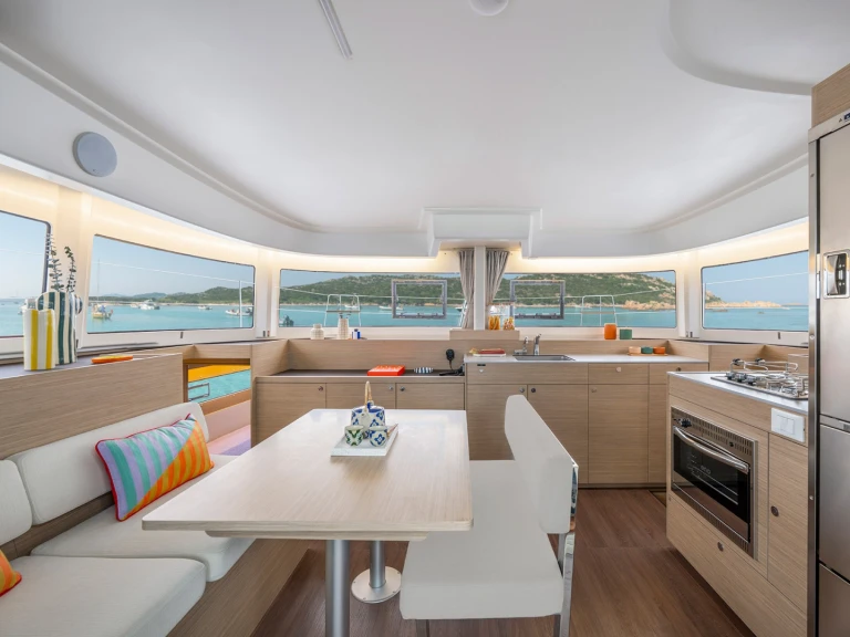 Verhuur Catamaran in Seget Donji - Lagoon Lagoon 38