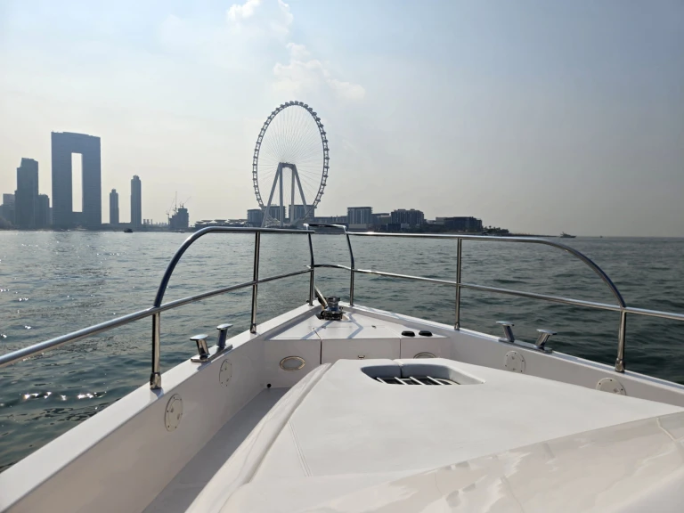 Bootverhuur Dubai Marina goedkoop custom