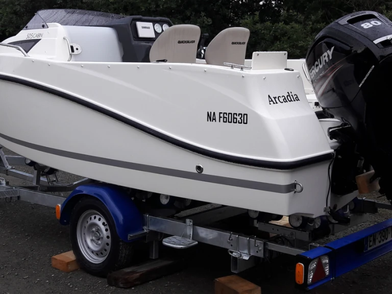 Verhuur Motorboot Quicksilver met vaarbewijs