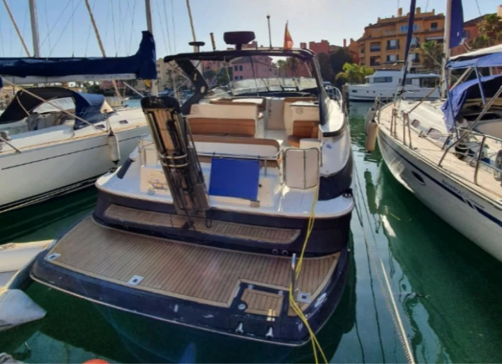 Bootverhuur Régal 4260 Commodore Tiple XXX in Puerto Sotogrande via SamBoat