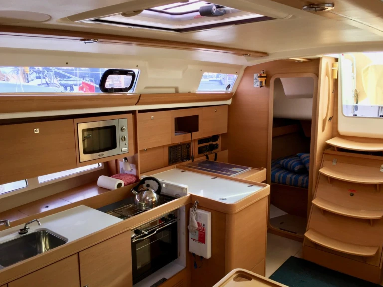 Dufour Dufour 380 Grand Large te huur van particulier of professional in Hamble-le-Rice