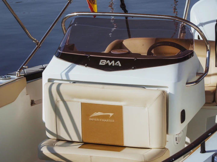 Huur Motorboot met of zonder schipper BMA in Club Nautico S'Estanyol