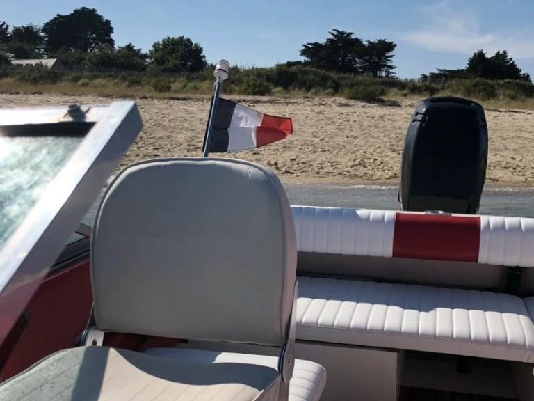 Motorboot te huur in Divatte-sur-Loire voor de beste prijs