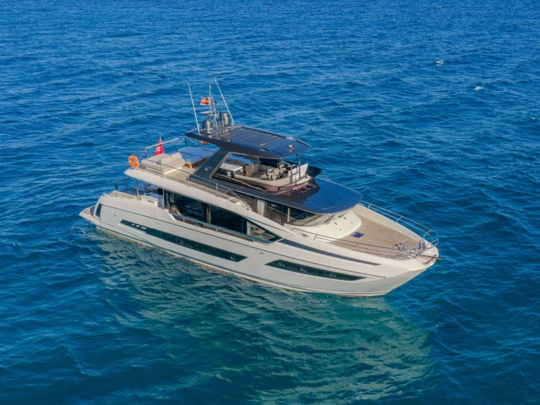 Huur Jacht met of zonder schipper Prestige Yachts in Napels