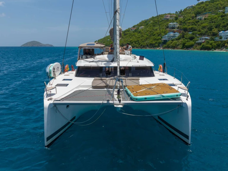 Bootverhuur Frenchman's Cay goedkoop LUNA BLISS