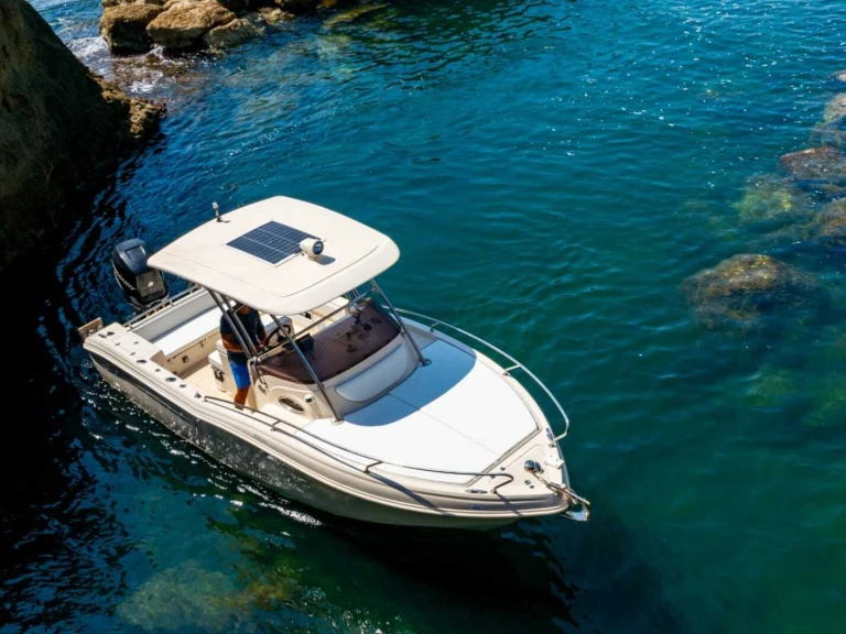 Verhuur Motorboot Ranieri met vaarbewijs