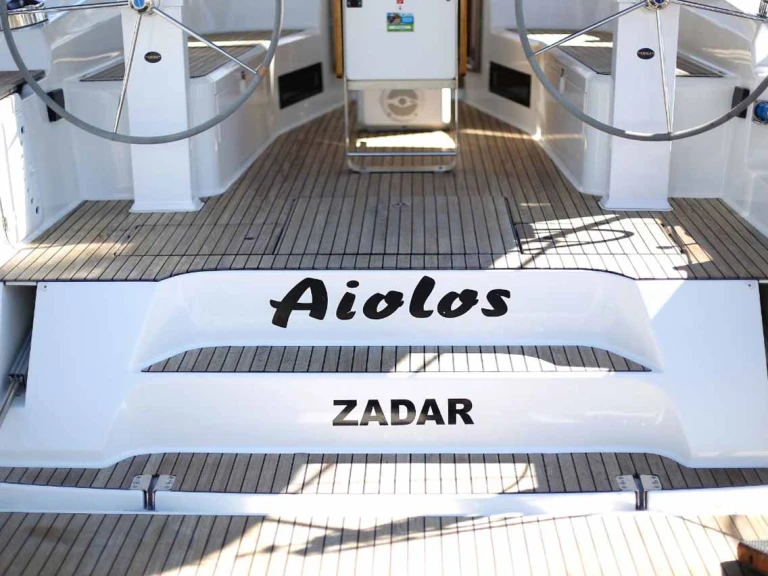 Verhuur Zeilboot in Pula - Bavaria Cruiser 45