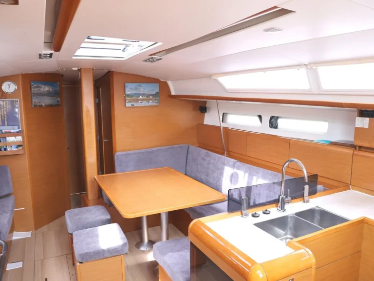 Bootverhuur Oban goedkoop Sun Odyssey 439