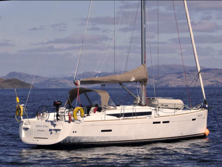 Bootverhuur Jeanneau Sun Odyssey 439 in Oban via SamBoat