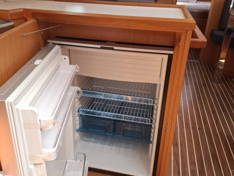 Huur een Bavaria Bavaria C42 in Lefkáda