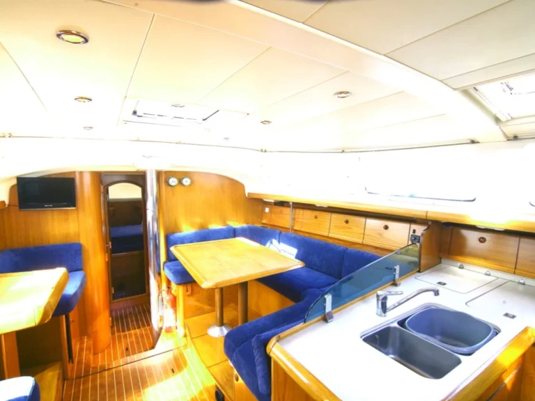 Bootverhuur Jeanneau Sun Odyssey 43 DS in Oban via SamBoat