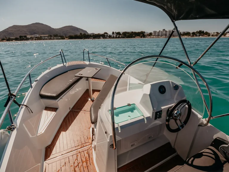 Motorboot te huur in Can Picafort voor de beste prijs