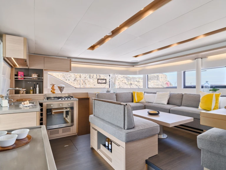 Verhuur Catamaran in Álimos - Lagoon Lagoon 51