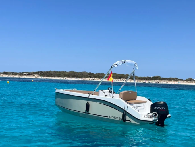 Verhuur Motorboot in Club Nàutic Ca'n Picafort - Silent Yachts 555