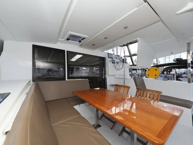 Catamaran te huur in Trogir voor de beste prijs