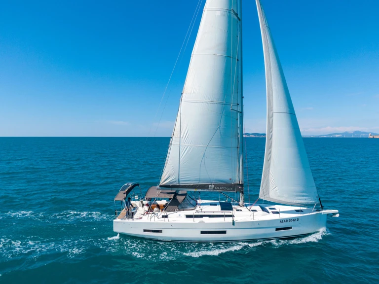 Bootverhuur Dufour Dufour 530 in Olbia via SamBoat