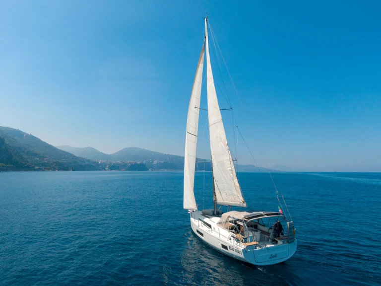 Huur een Bénéteau Oceanis 46.1 in Olbia