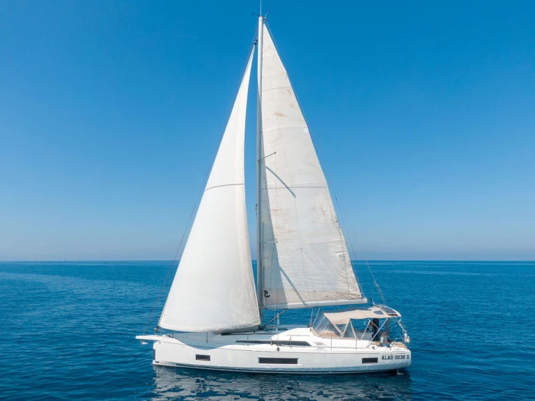 Bootverhuur Olbia goedkoop Oceanis 46.1